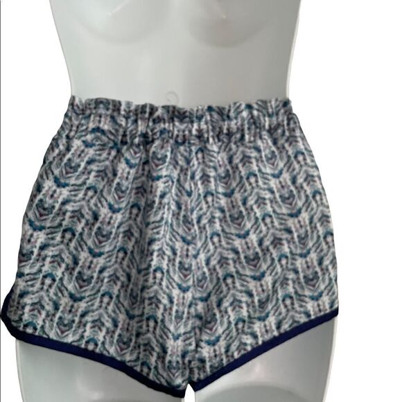 Victoria Secrets Geometric Tribal Striped Pajama Shorts Blue S/P - Picture 2 of 8